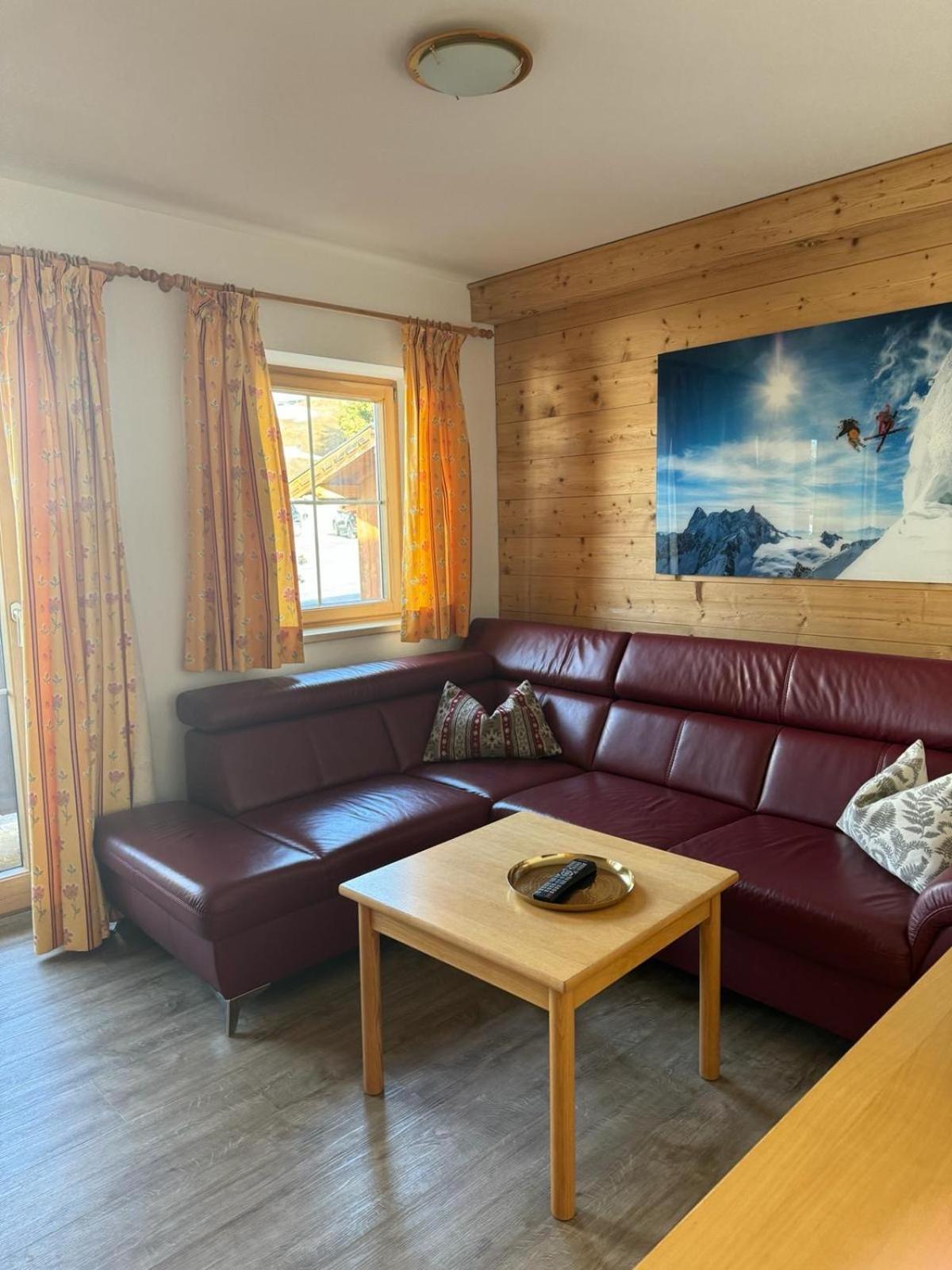 Weinzeit Chalet Konigsleiten Esterno foto