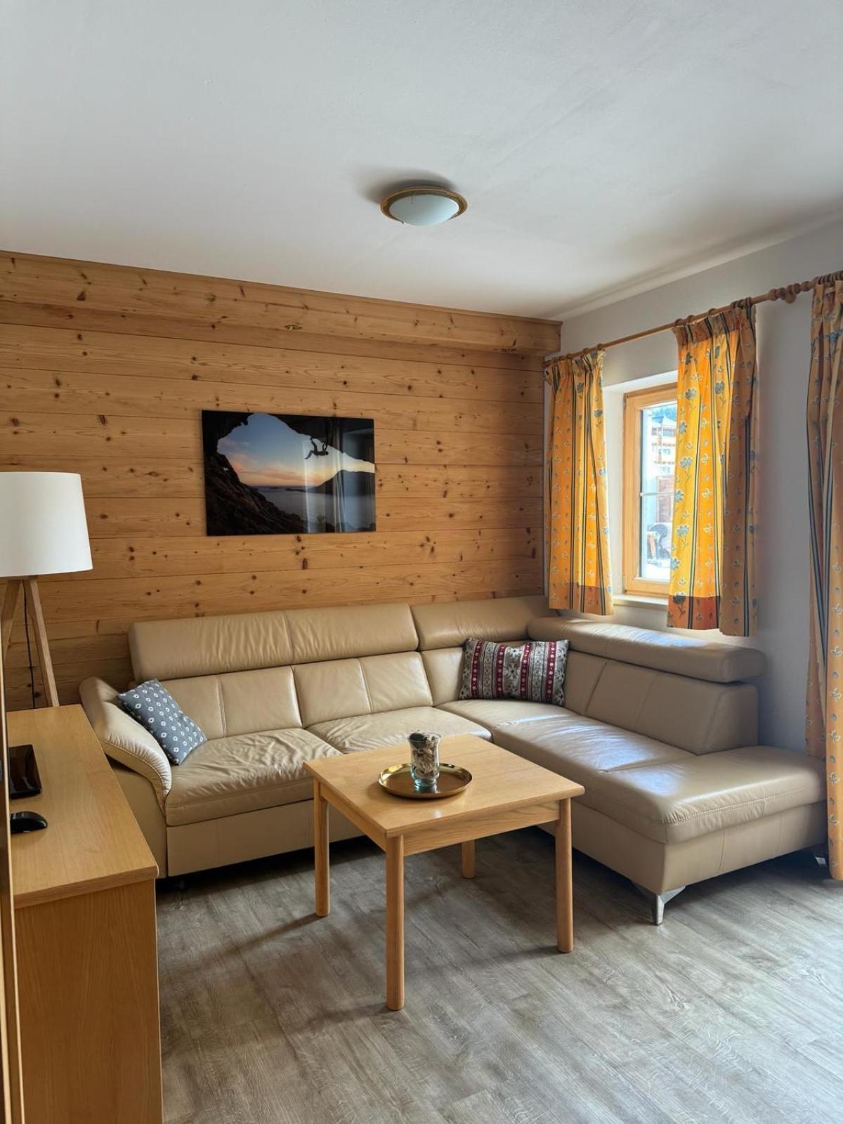 Weinzeit Chalet Konigsleiten Esterno foto
