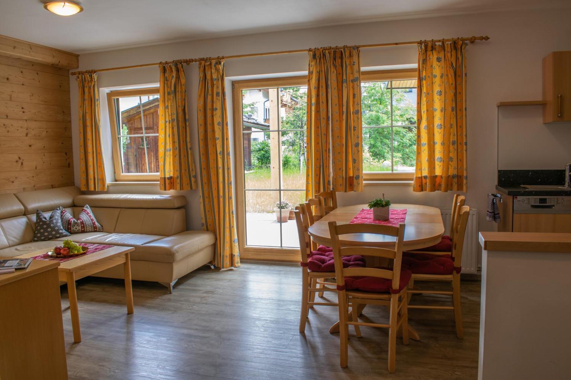 Weinzeit Chalet Konigsleiten Esterno foto