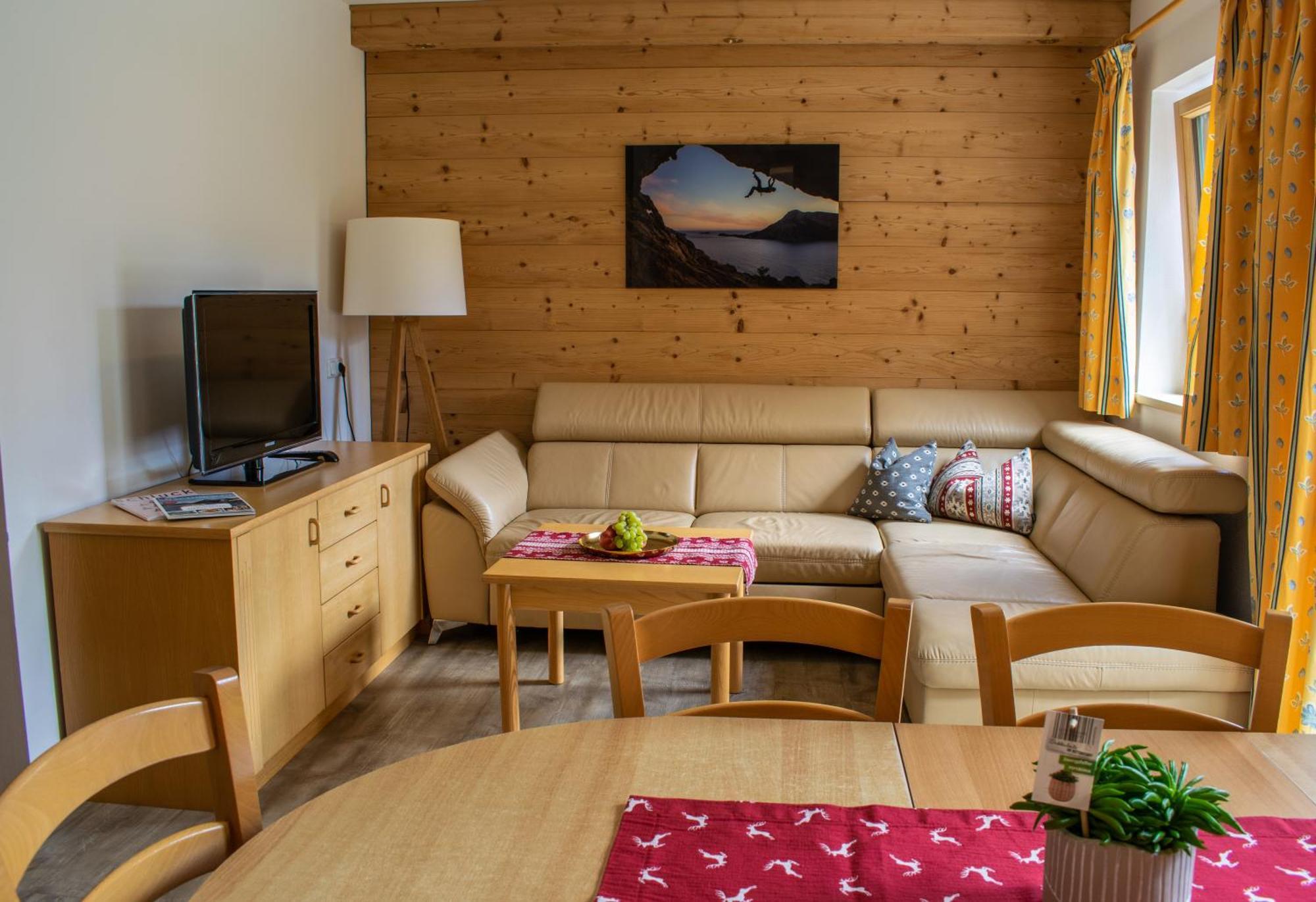 Weinzeit Chalet Konigsleiten Esterno foto